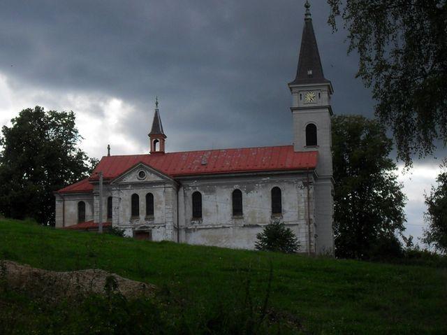 Kostel Navštívení Panny Marie v Lučanech nad Nisou